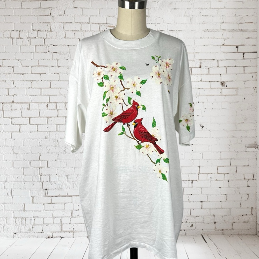 Vintage White T-Shirt with Cardinal and Floral Design Unisex